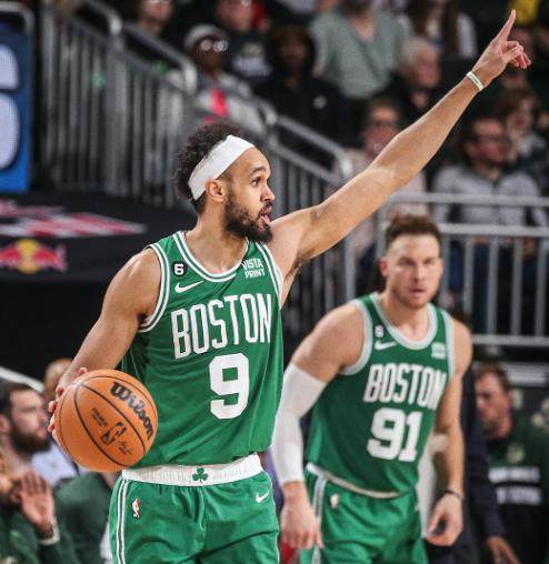 开云-赛季最热血一战！残阵绿军一度将雄鹿逼到悬崖边